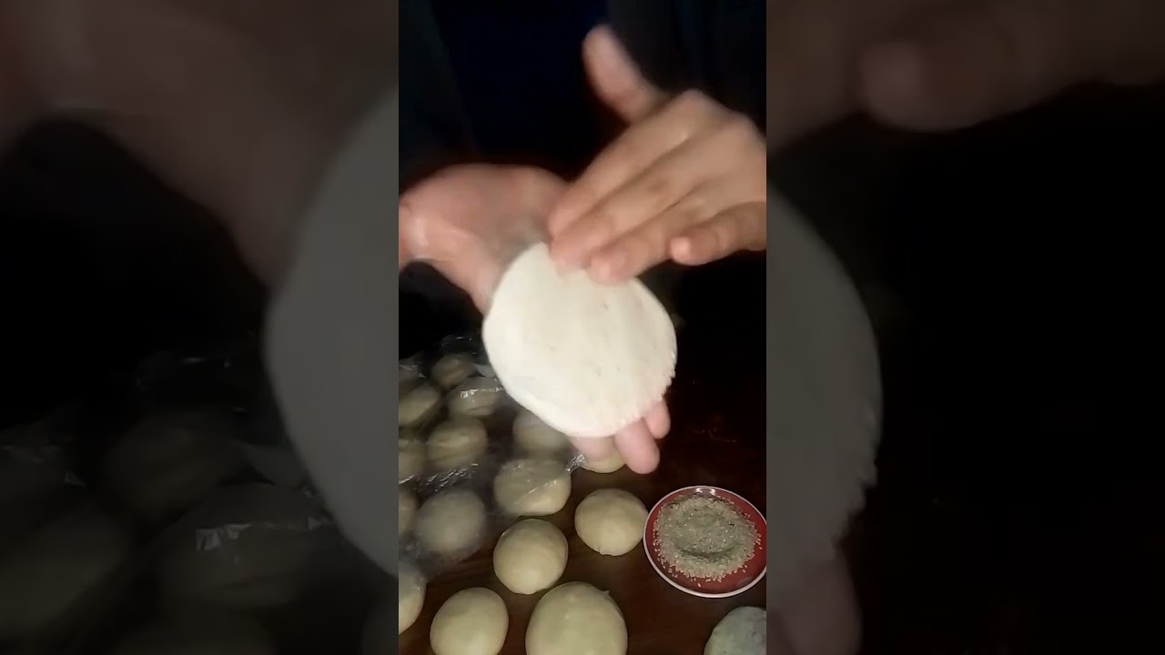 قرص تحت التهديد 😂😂 ايوا دي فعلا للي تبقي قرص افران بصحيح احلا قرص و احلا اضافه دي ولا اي