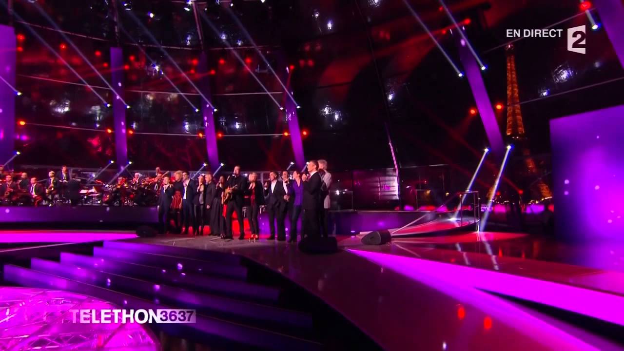 Garou et les animateurs chantent 