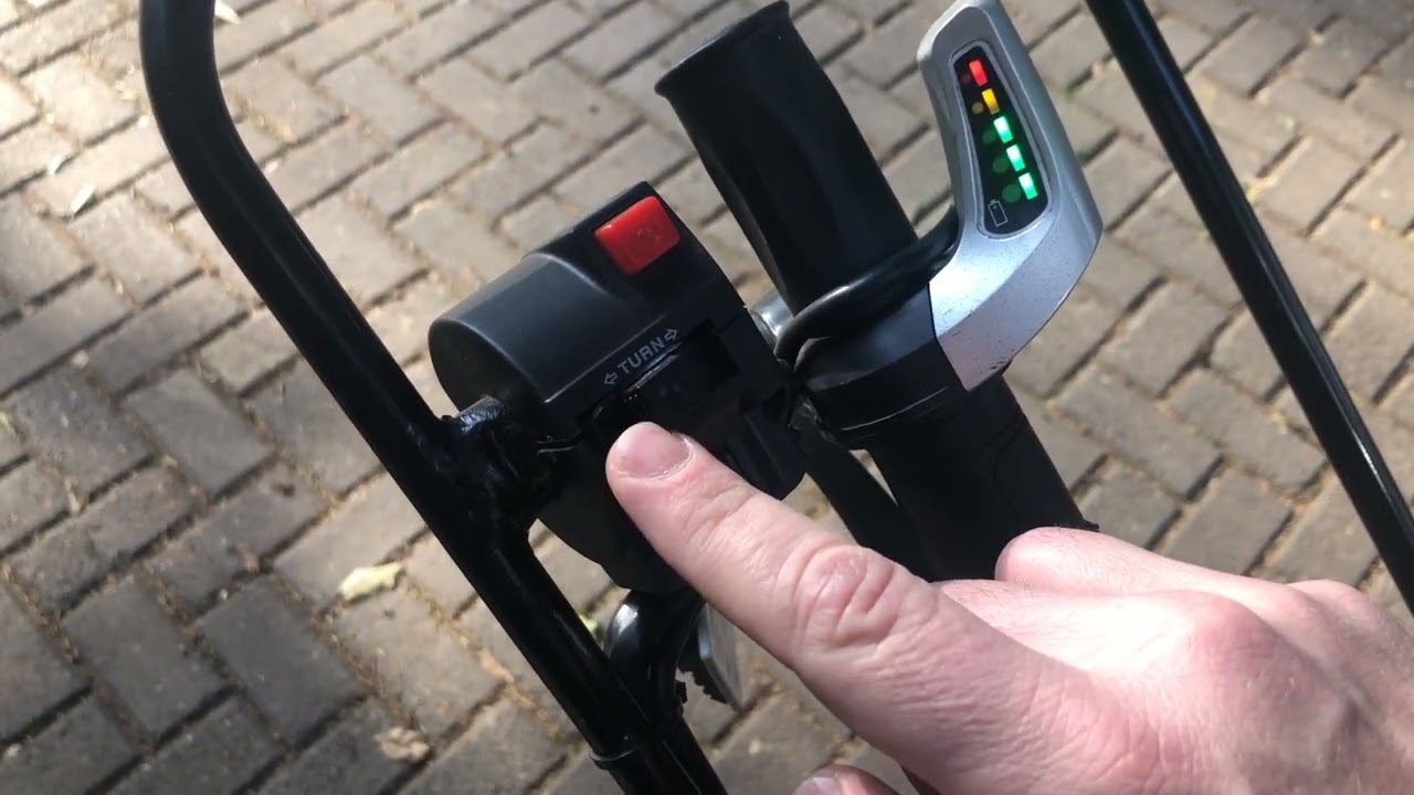 Plataformas elétricas com baú - E-mart Car