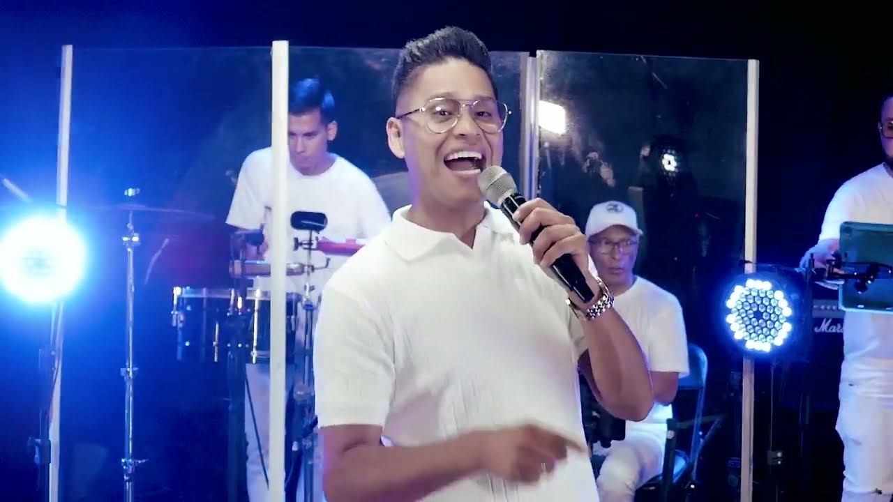 PAGÓ CON TRAICIÓN   -   RENZO PADILLA