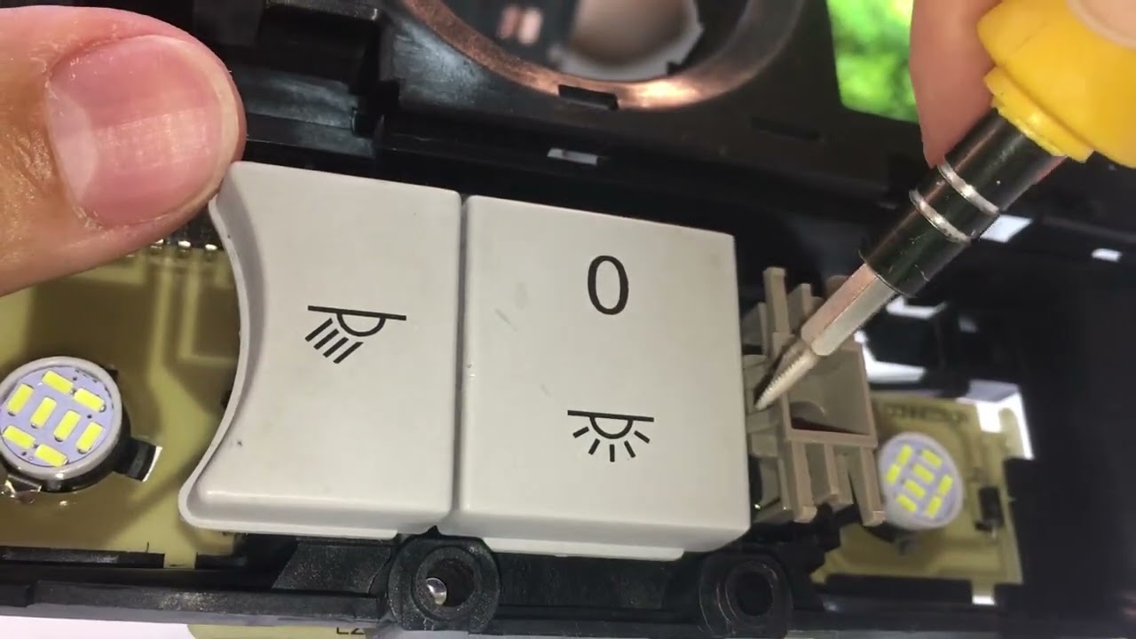 Jetta MK5 - Como resolver problemas com a luz de teto