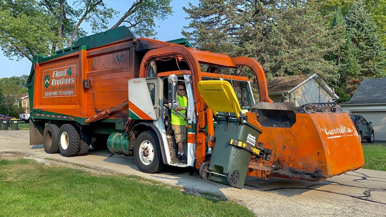 Flood Brothers Mack LE Heil Half/Pack Curotto Can Garbage Truck