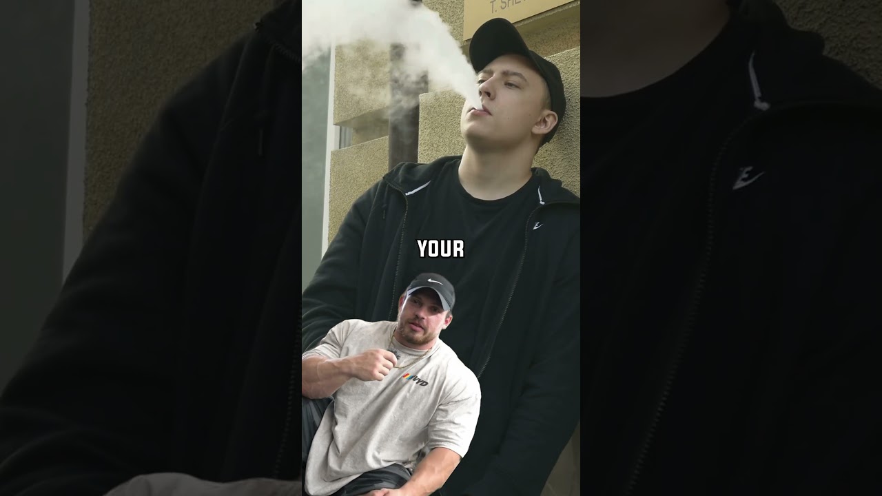 Can vaping hurt your gains? 🚬 #bodybuilding #vaping #vape #fitness #shorts
