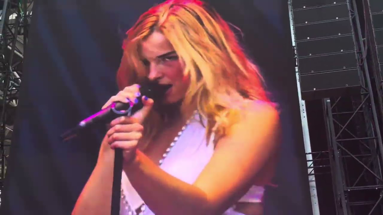 Fame is a Gun | Addison Rae - Wembley Stadium 04/07/2025