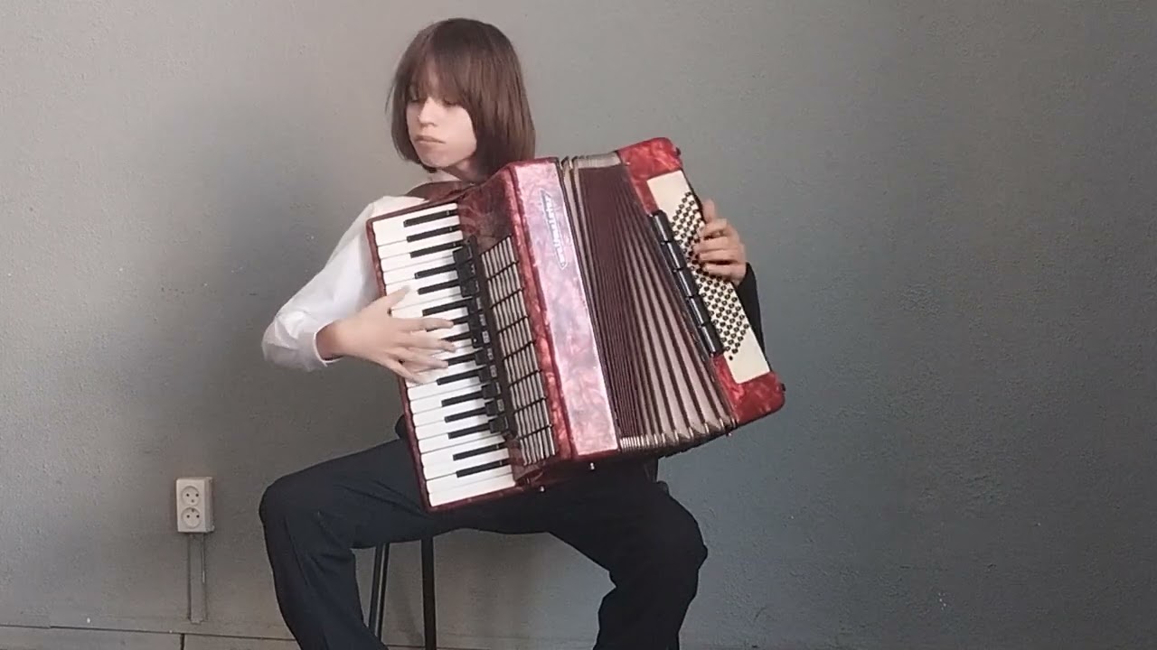 Єфіменко Ельдар ( акордеон, 3 к.) П.Фросіні -