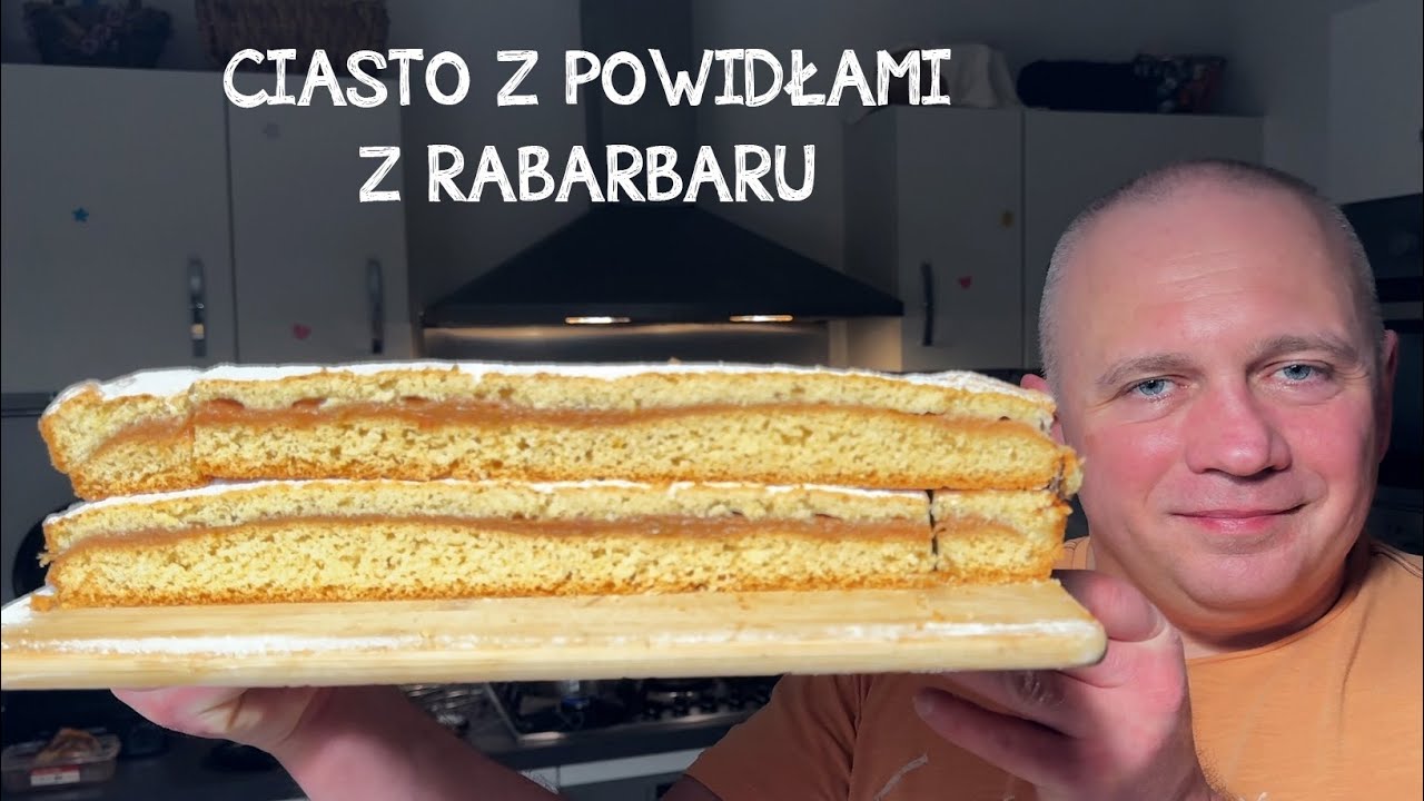Ciasto z domowymi powidłami z rabarbaru. Takie pyszne i proste, jak nasze babcie piekły!