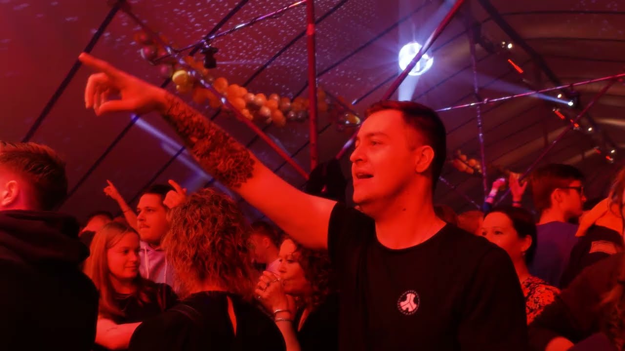Disco Snolly LIVE boek je bij Entertainment Agency