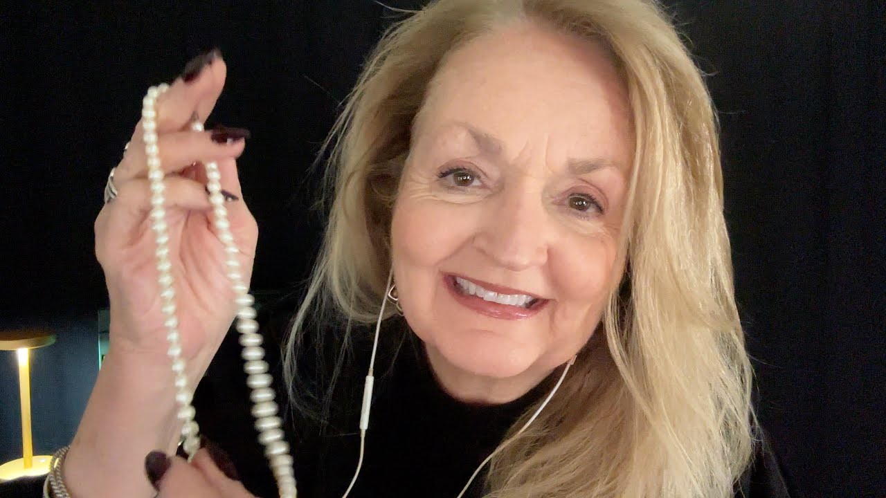 ASMR The Lady in the Jewelry Shop Role Play 💍