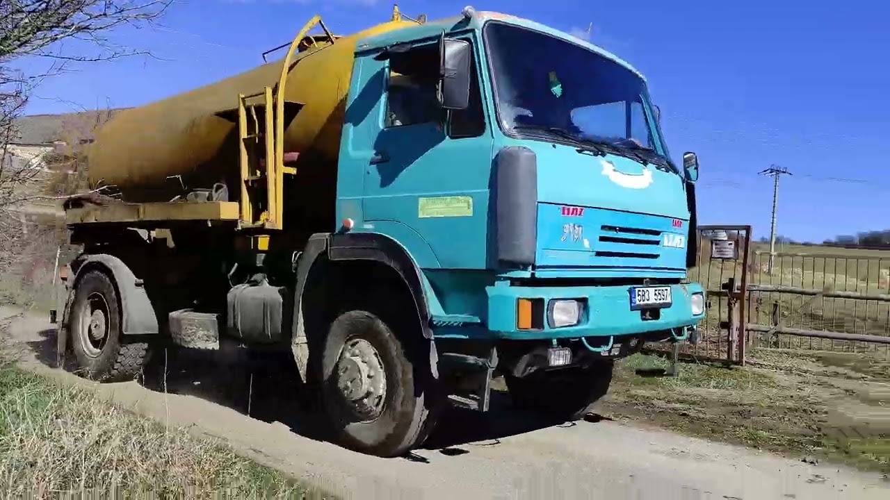 ♫☼♥ Pár březnových AGRO záběrů 1.díl | traktory Zetor, John Deere.. Liaz 150 cisterna | Užijte jaro!