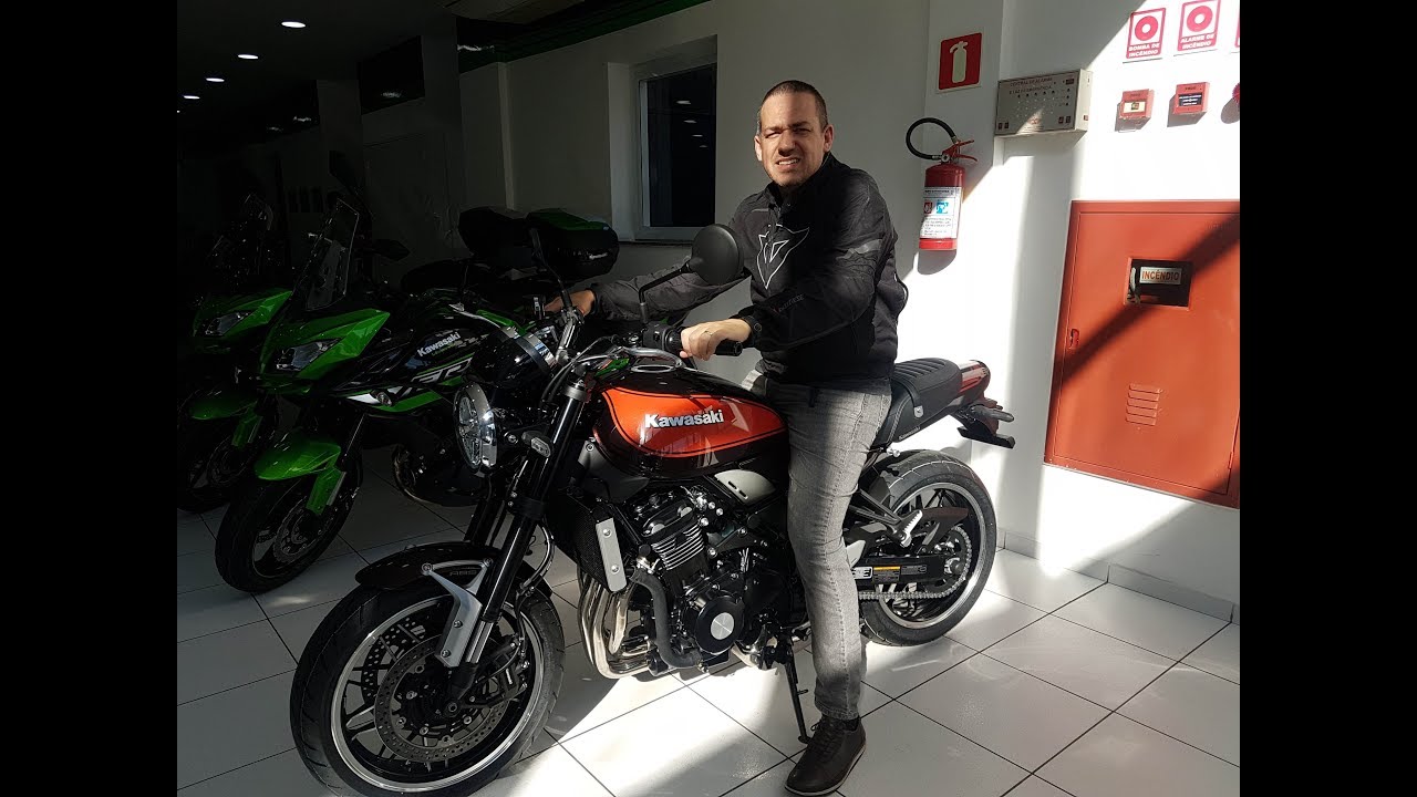EnC - Fui conhecer a Kawasaki Z900rs! E agora?? Triumph Bonneville T120 Black