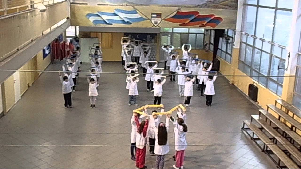 HOMENAJE A LA BANDERA ARGENTINA   4° 2014 ESC N° 8 DE9 ARMENIO   ARGENTINA