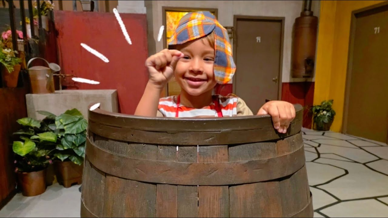 Entrei no barril do Chaves!