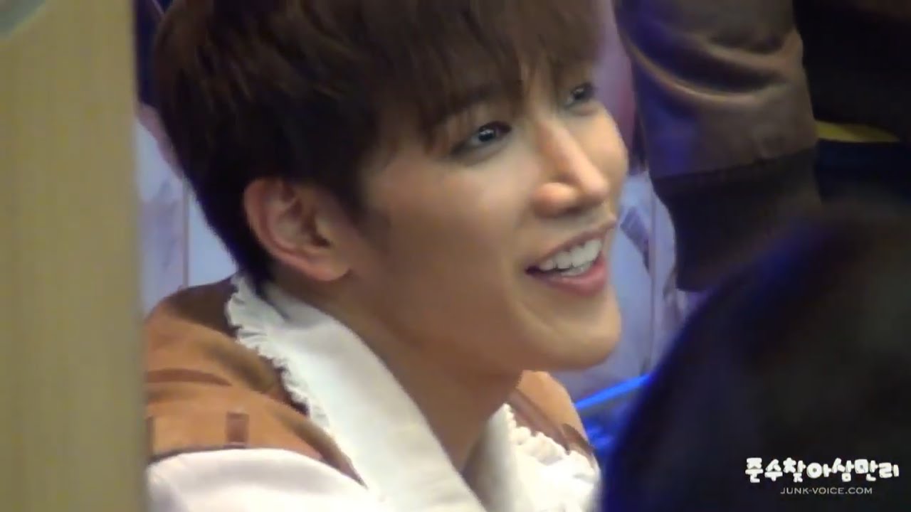 130405 삼총사 팬사인회 JUN.K(준케이)