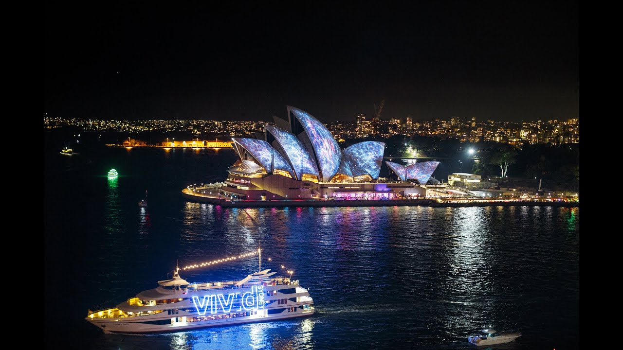 Vivid Sydney Lights up the Night
