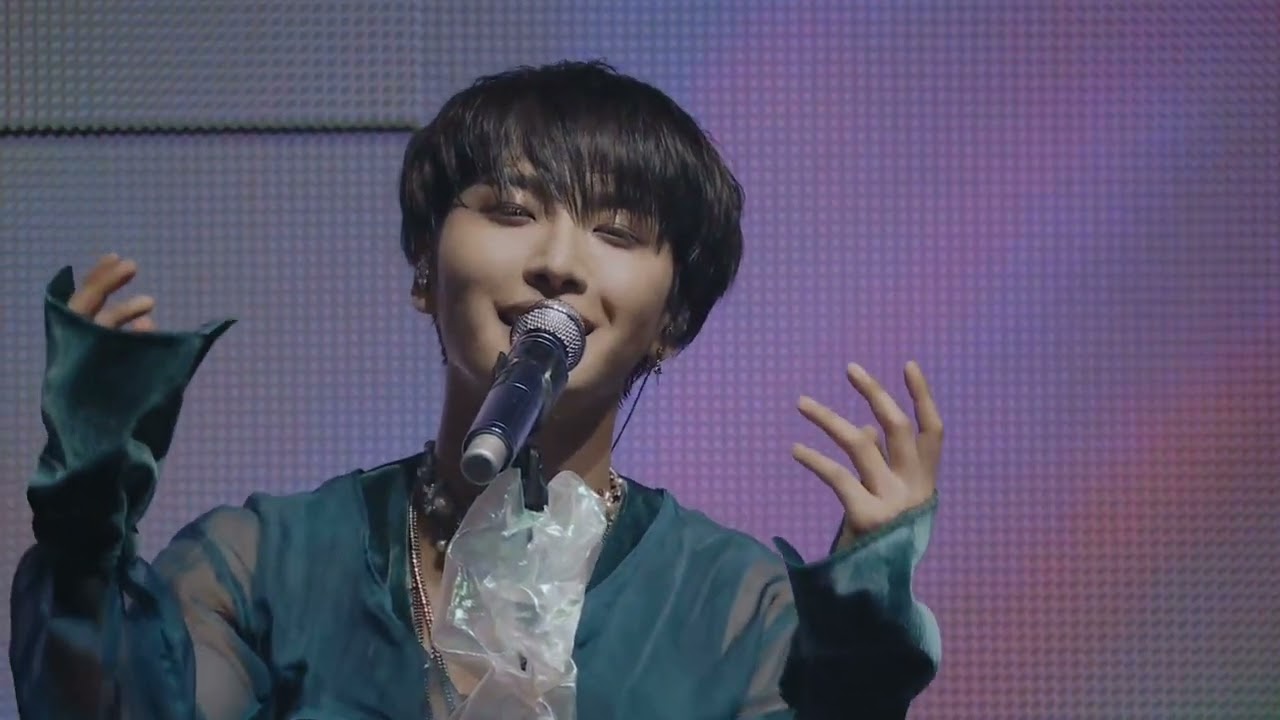 MIST – ATEEZ (에이티즈) THE FELLOWSHIP: BREAK THE WALL in JAPAN