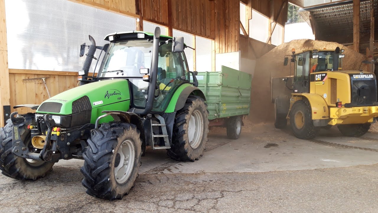 Hackgut Transport | Deutz-Fahr 105 Agrotron, Brantner, Cat | Moareida Agrar
