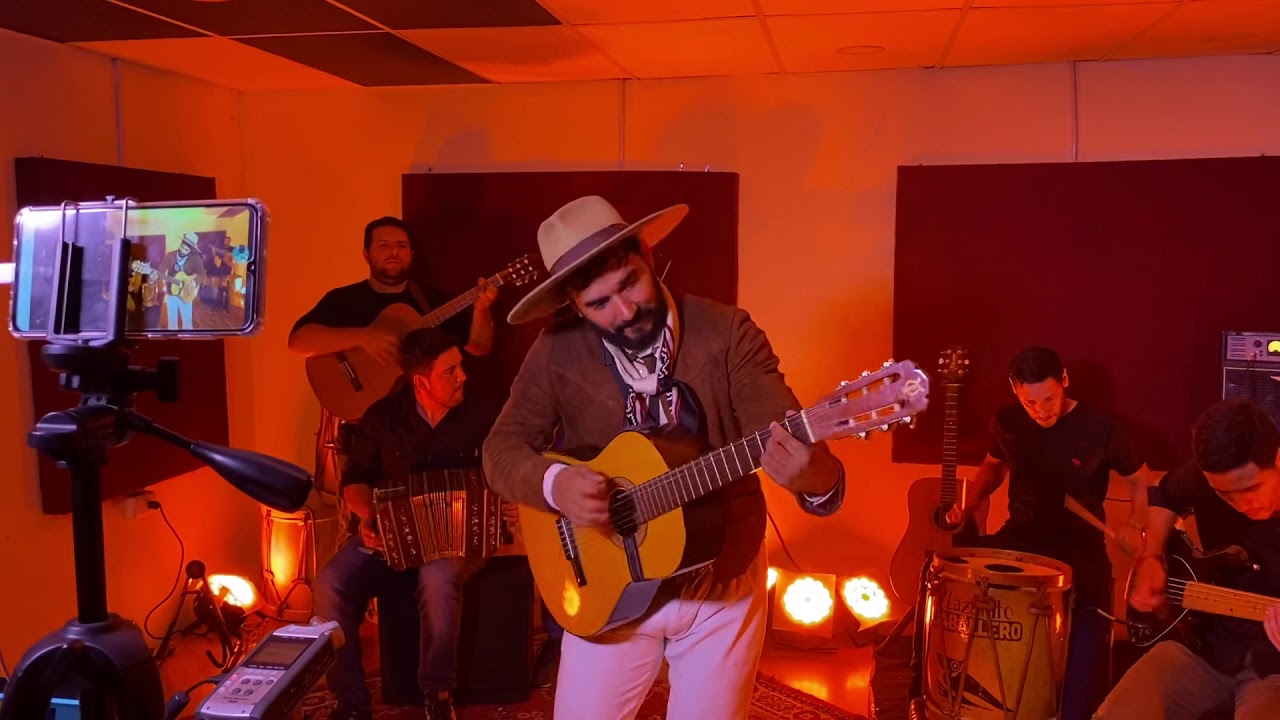 La Pocoi Pacha - Lazaro Caballero