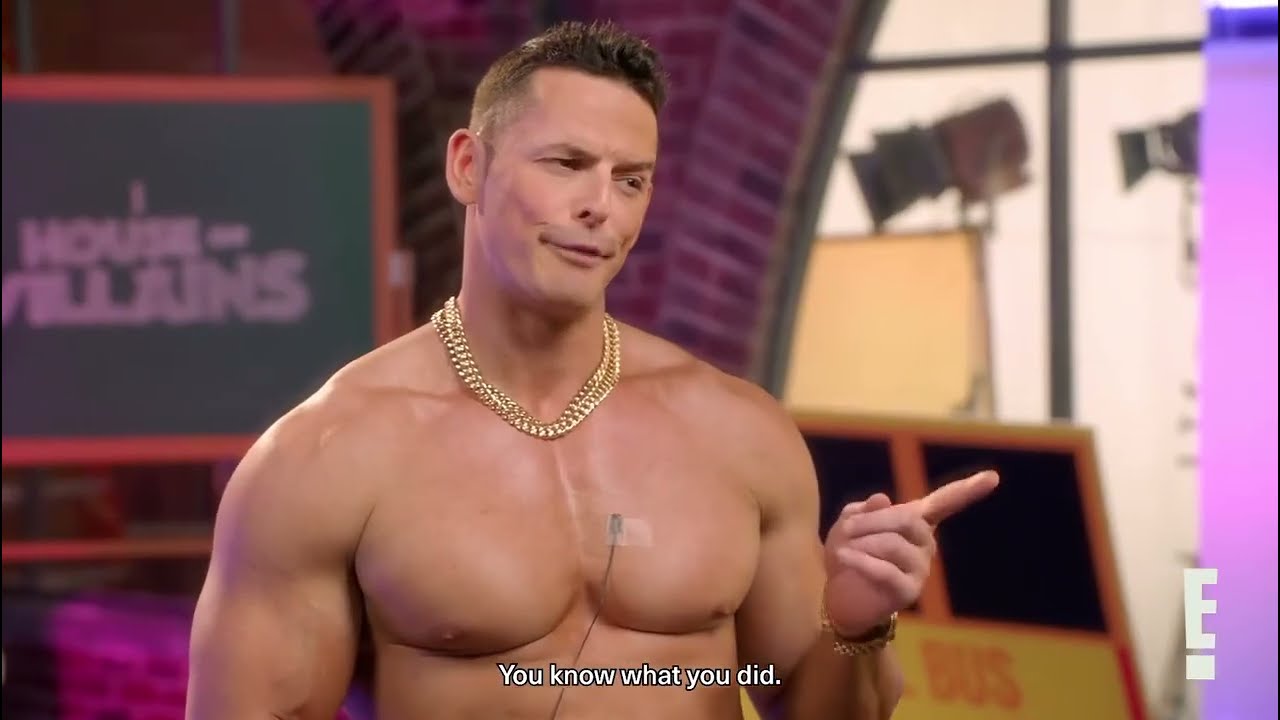 Meet Jessie Godderz 🫦 | House of Villains | E!