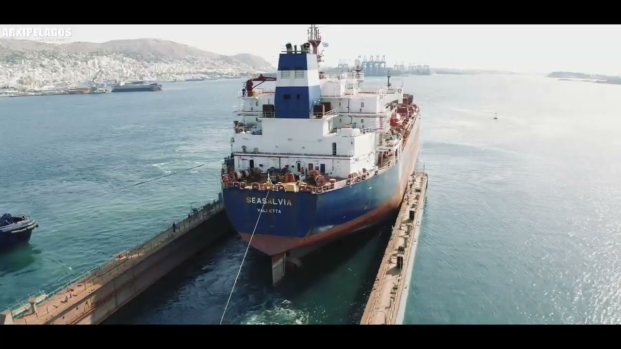 Μ/Τ 'Seasalvia ' Διαδικασία δεξαμενισμού - Completes #drydock #drydocking #Thenamaris #ship #tanker