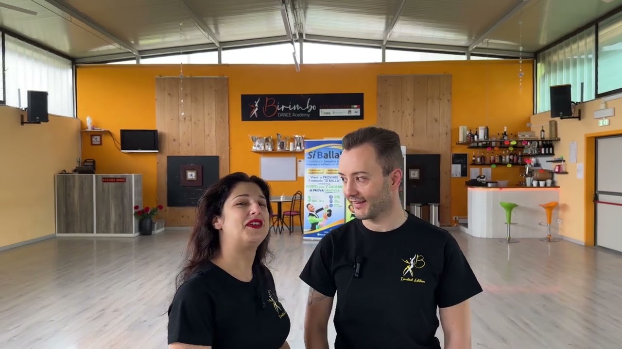 VALZER VIENNESE🤩TUTTI IN PISTA!Pillole di ballo con Matteo e Daniela💚💙#youtuber #contentcreator
