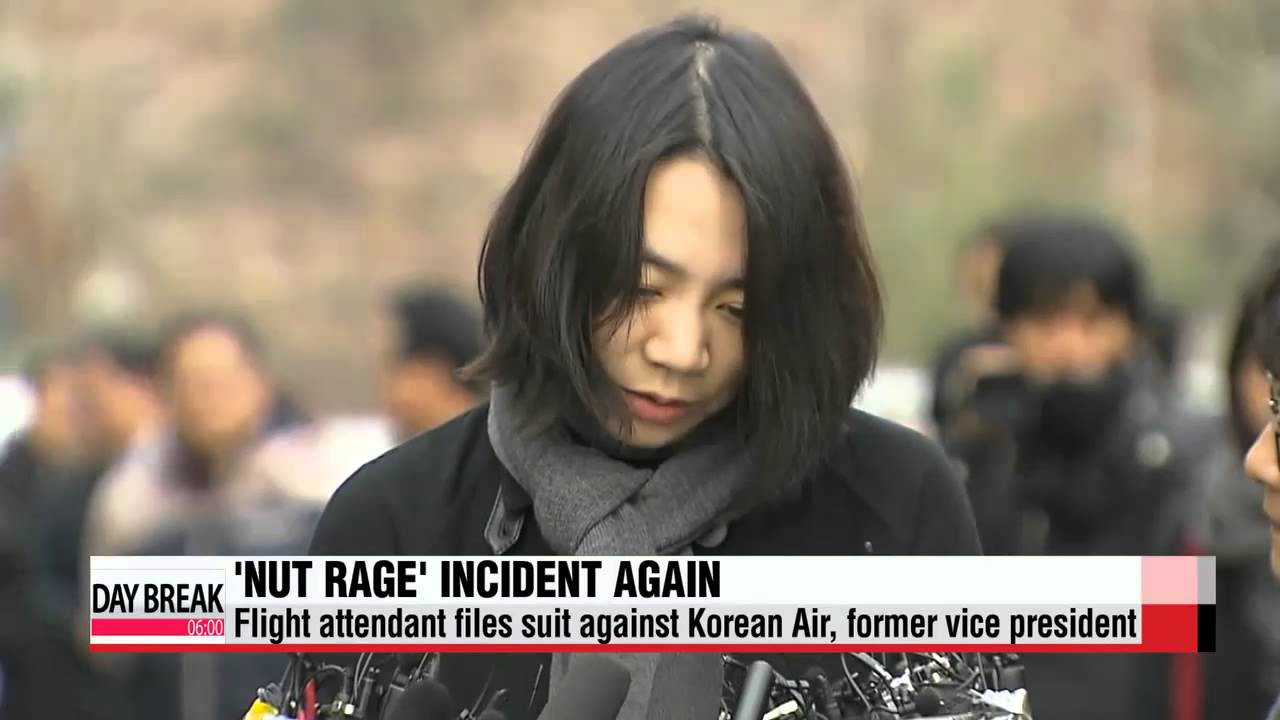 Korean Air flight attendant sues former executive over ′nut rage′ incident 

′땅콩
