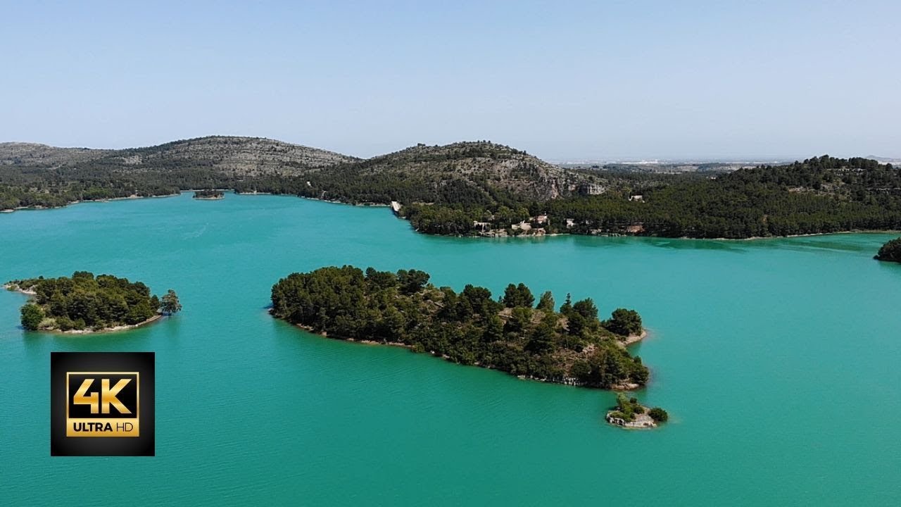 Embalse de Sichar (Onda, Castellon) a vista de drone - 4K