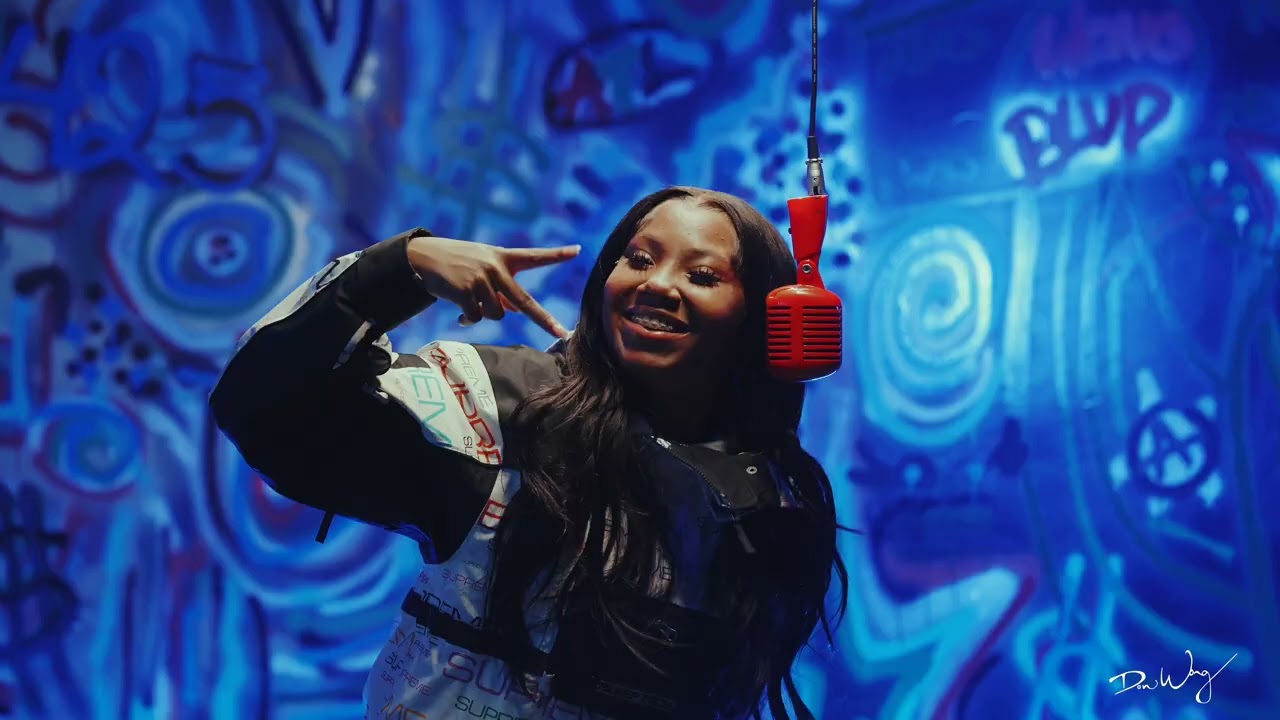 MoMuni$ - He's Mine || The Red Mic District Performance || Shot by Don Wong Films