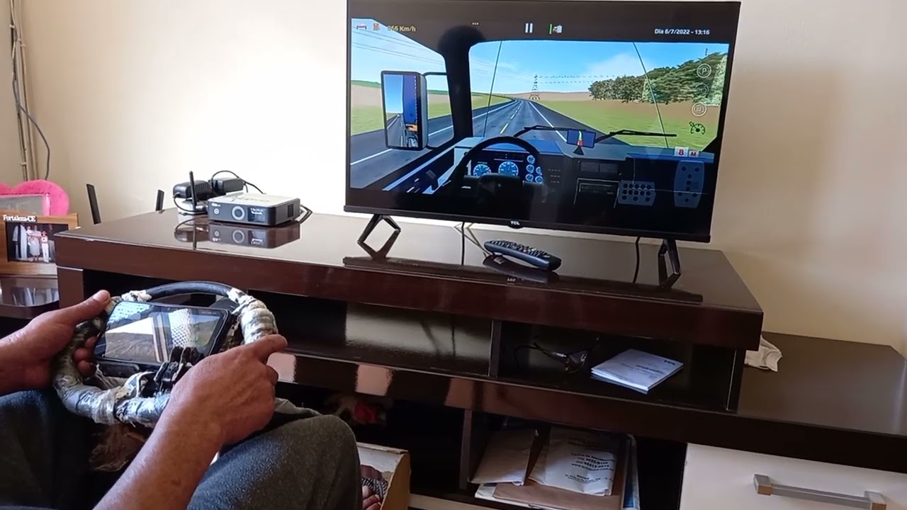 volante com pedais para Android. Espelhando na tv