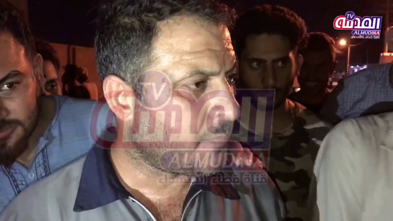 تظاهرات ابناء قضاء المدينة امام دائرة توزيع كهرباء القضاء  واللقاء مع مراقب الدائره