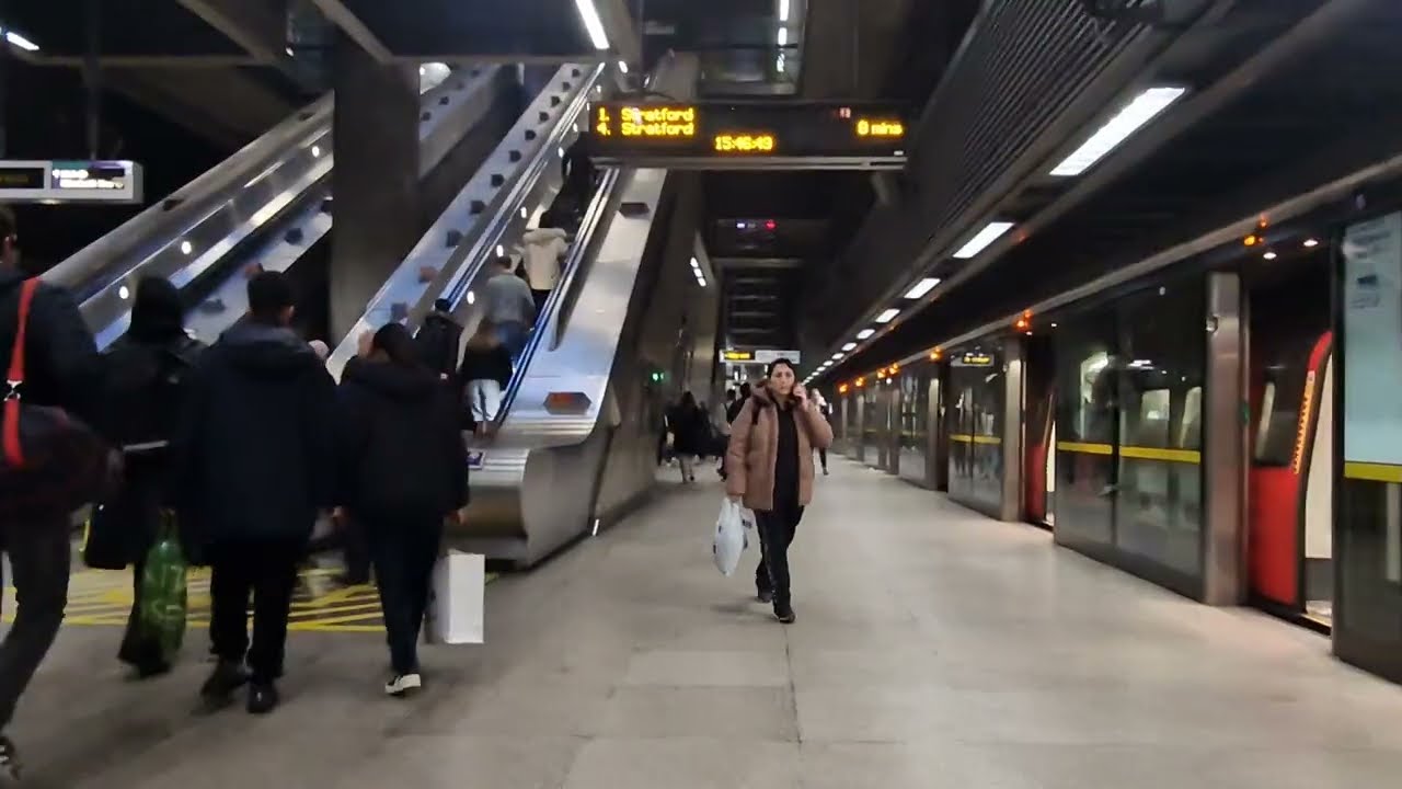 CANARY WHARF Underground Station (2025)