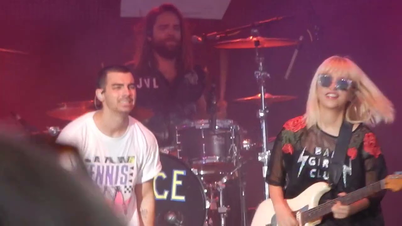 DNCE: Toothbrush (Live in Tampa) | Busch Gardens Tampa (2017)