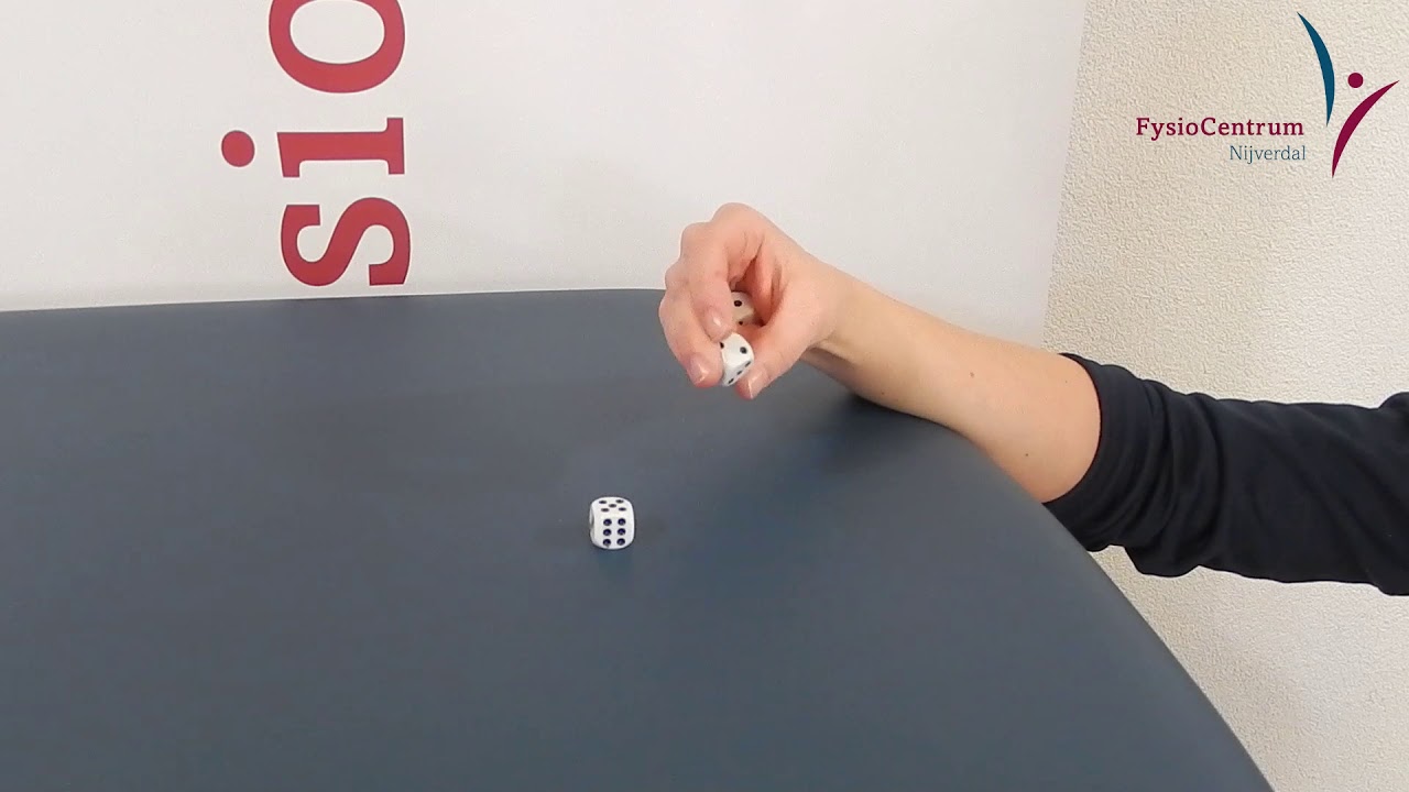 92. In hand manipulatie - dobbelsteen