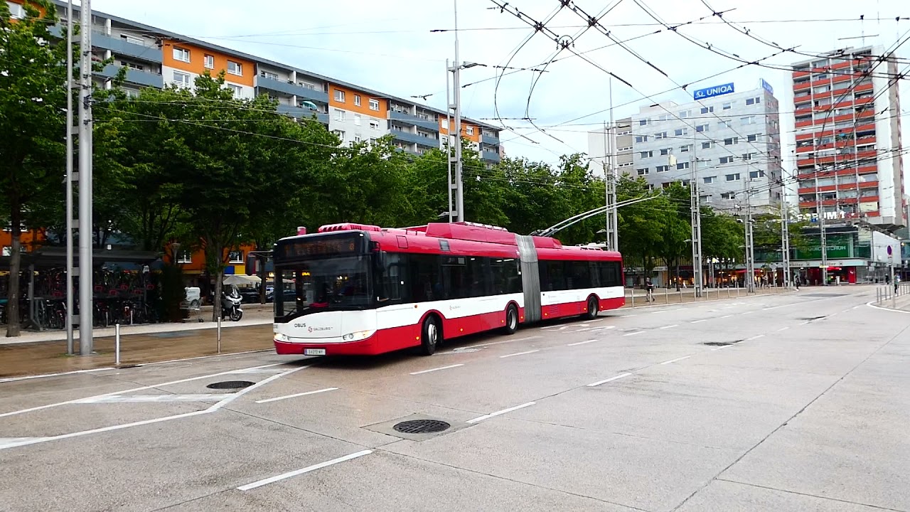 Salzburg: Südtiroler Platz (Salzburg Hauptbahnhof). Trolleybus nr. 308, route 1