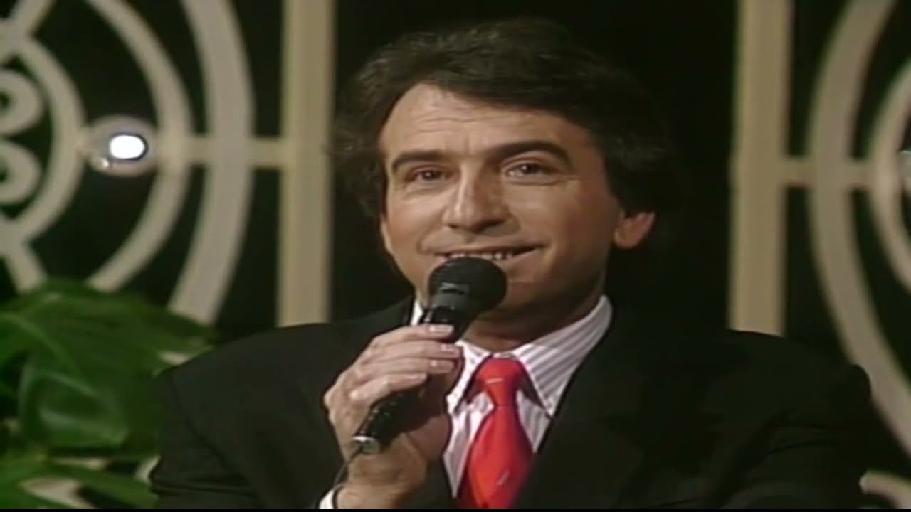 JOSE LUIS PERALES (EN VIVO)  (1986)  CHILE JUNTO A SU ANFITRIÓN ANTONIO VODANOVIC TVN ESTELAR