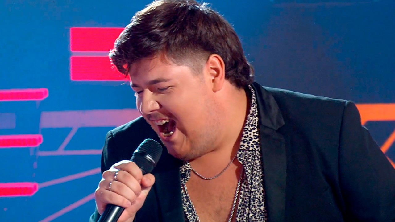 Tiene 22 años… pero cantó como un artista consagrado: Tomás Cochello en 