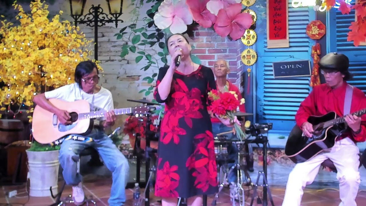 Hương tình muộn -  Sáng tác: nhạc Nhật Ngân, thơ Hương Thảo  - Trình bày : Lê Thắm