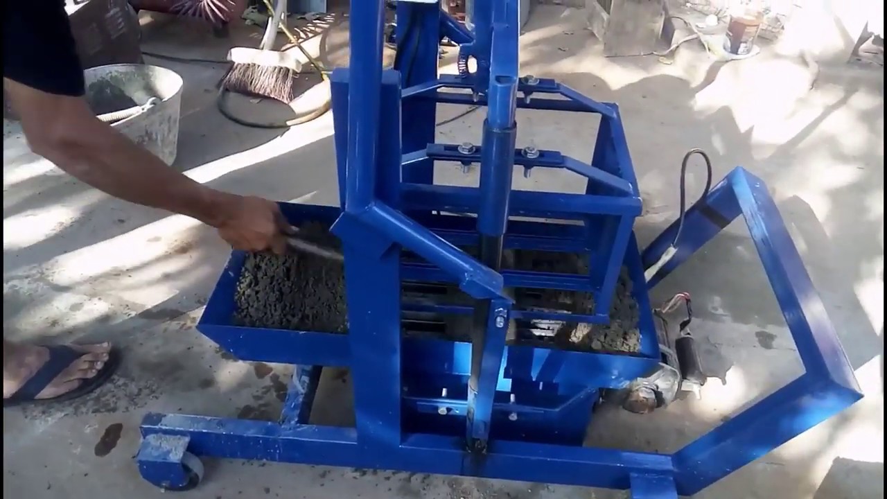 MAQUINA POEDEIRA DE 3 BLOCOS DE CONCRETO