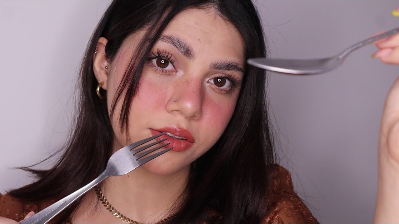 ASMR ¿Me dejas comer tu carita? | eating sounds | Dámaris ASMR♡