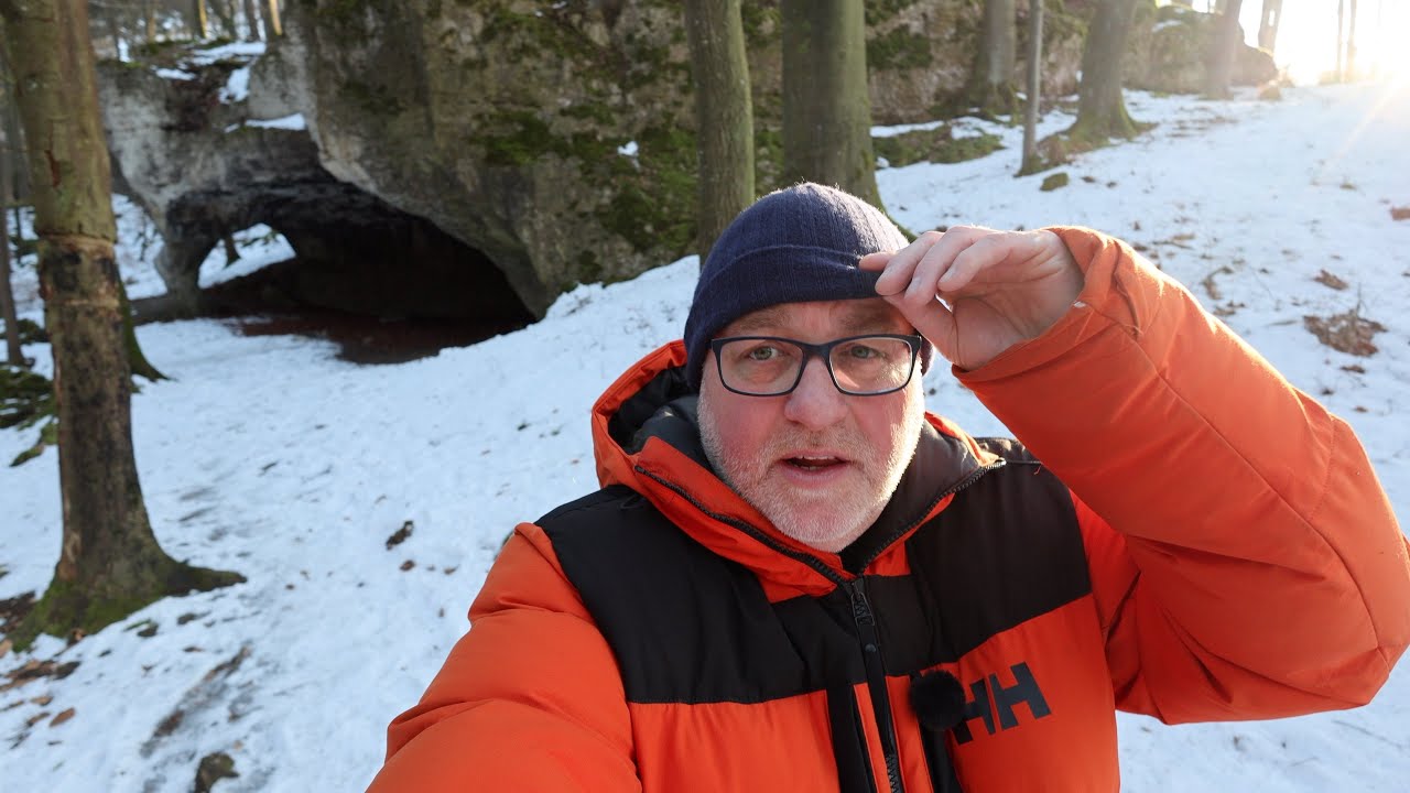 Auf der Suche nach Eiszapfen in der Felsenwelt
