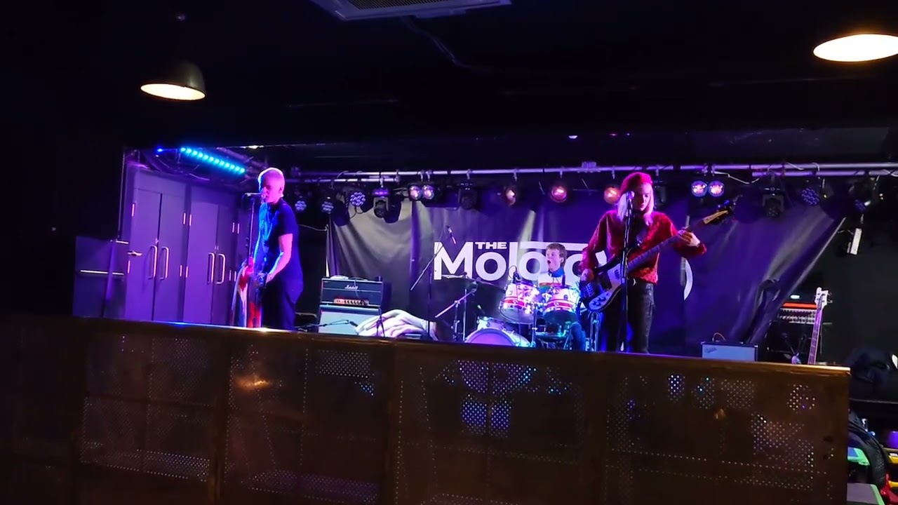 The Molotovs, soundcheck@ King Tuts, Glasgow 
