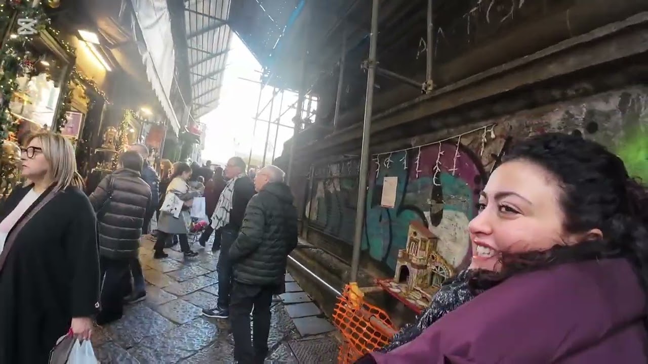 Napoli - Natale 2025, a spasso tra i vicoli storici di questa splendida città. 