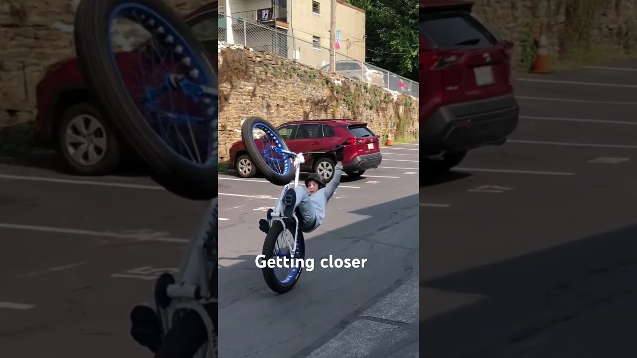 #wheelie #stuntbicycle #subscribe #onehandedmode