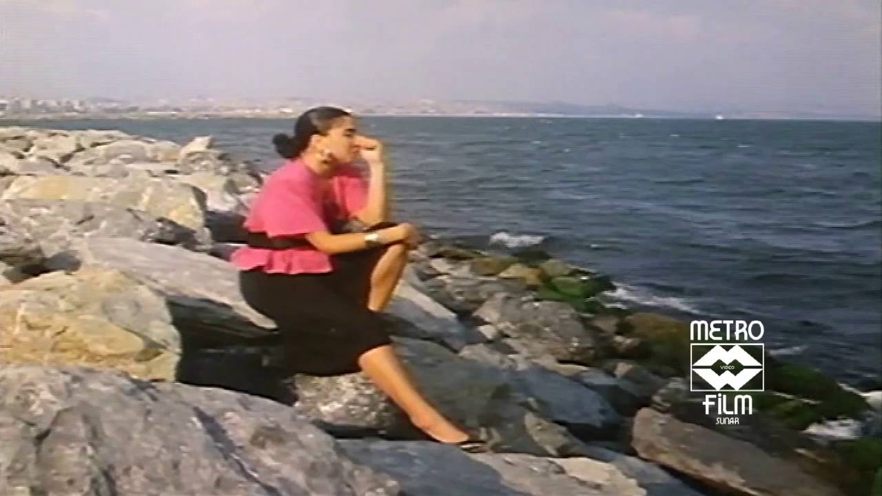 &Ccedil;iğdem &Ccedil;i&ccedil;eği - Sibel Barış / Engin &Ouml;zer - 1989