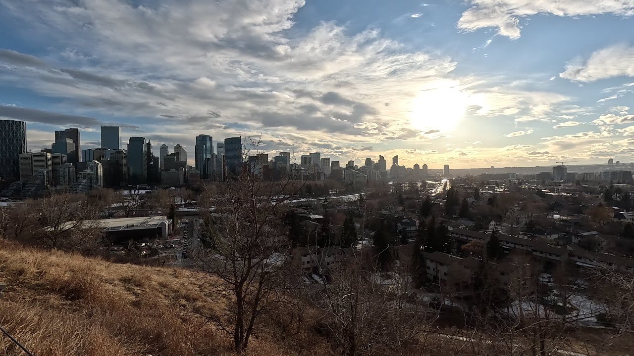 Winter Sunset Walk at Crescent Heights Lookout | Calgary Downtown & Bow River Evening View