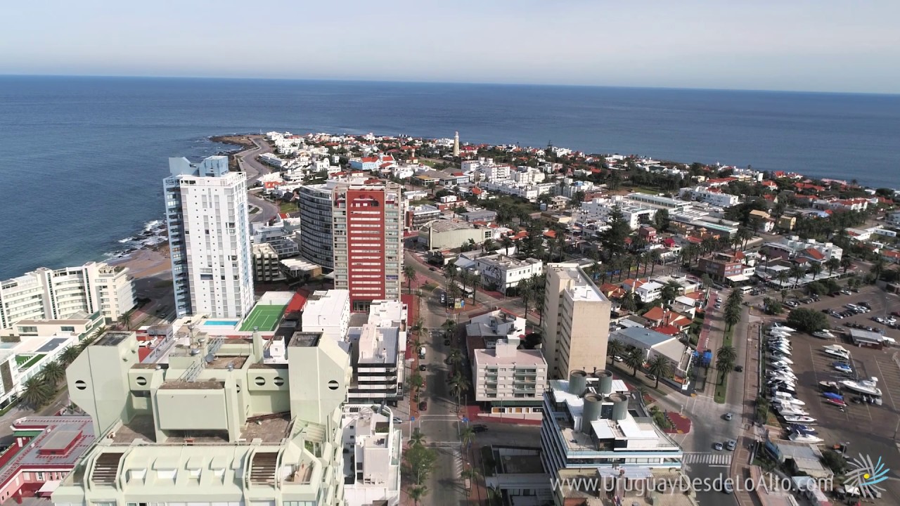 Video a&eacute;reo de la calle Gorlero, Punta del Este, Uruguay desde lo Alto