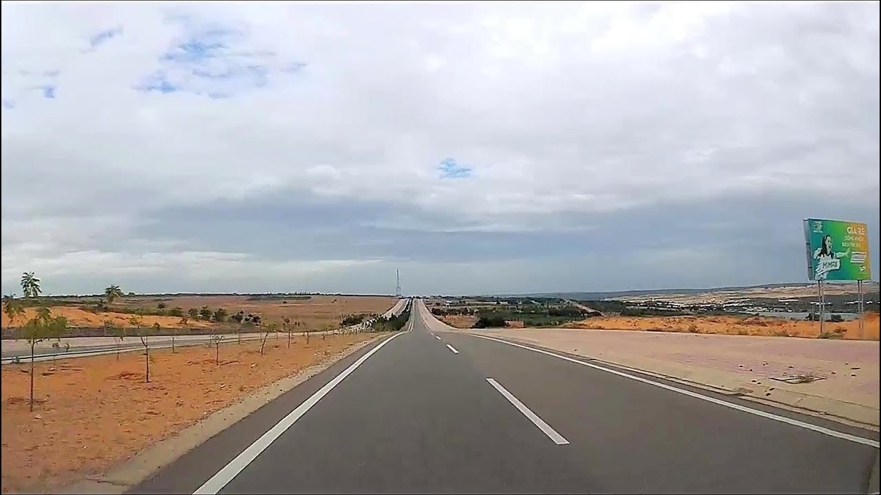 Đường ven biển từ Phan Rí Cửa đến Đồi Cát Bay (Mũi Né, Phan Thiết) - 45km