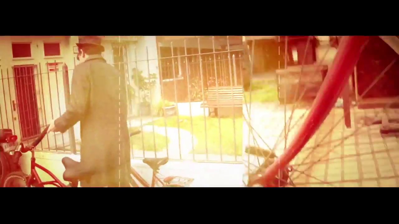 MARTIN BUSCAGLIA – Oda a mi bicicleta [ Videoclip Oficial ]