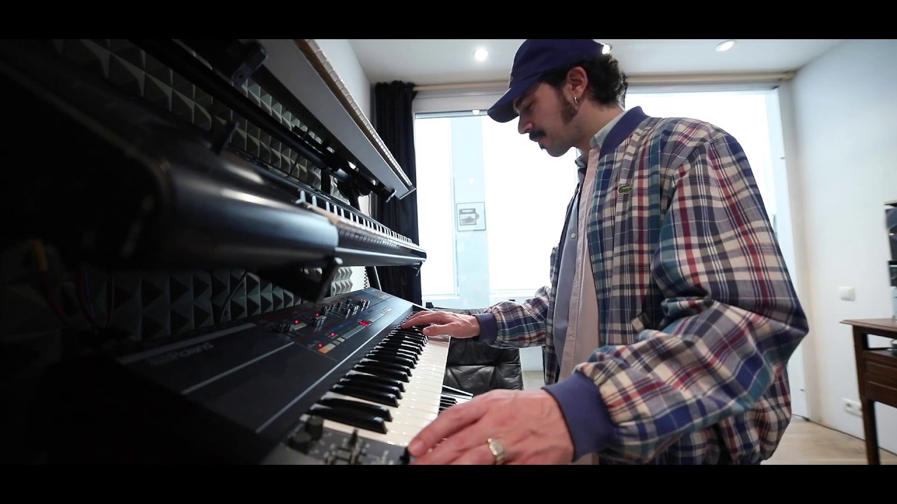 Dabeull - Studio (Promo Single)