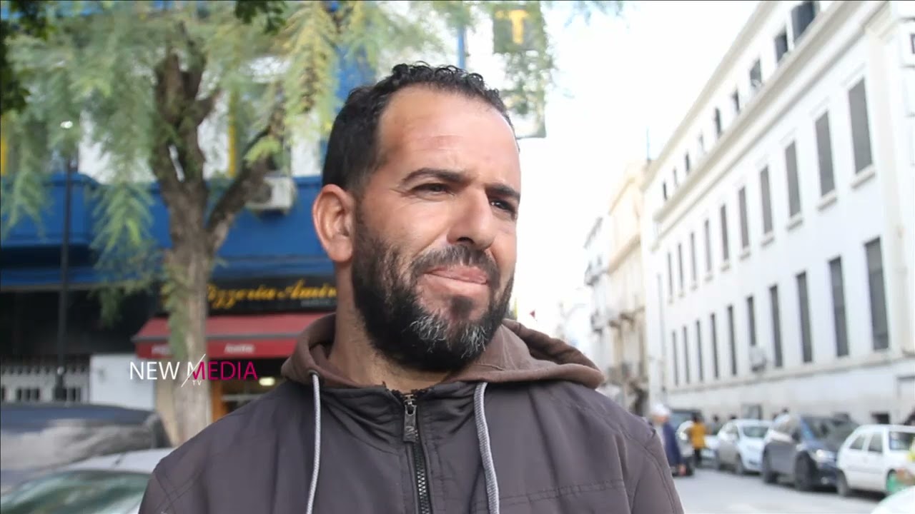 تعرضت لض-رب من قبل  قشار في السوق 