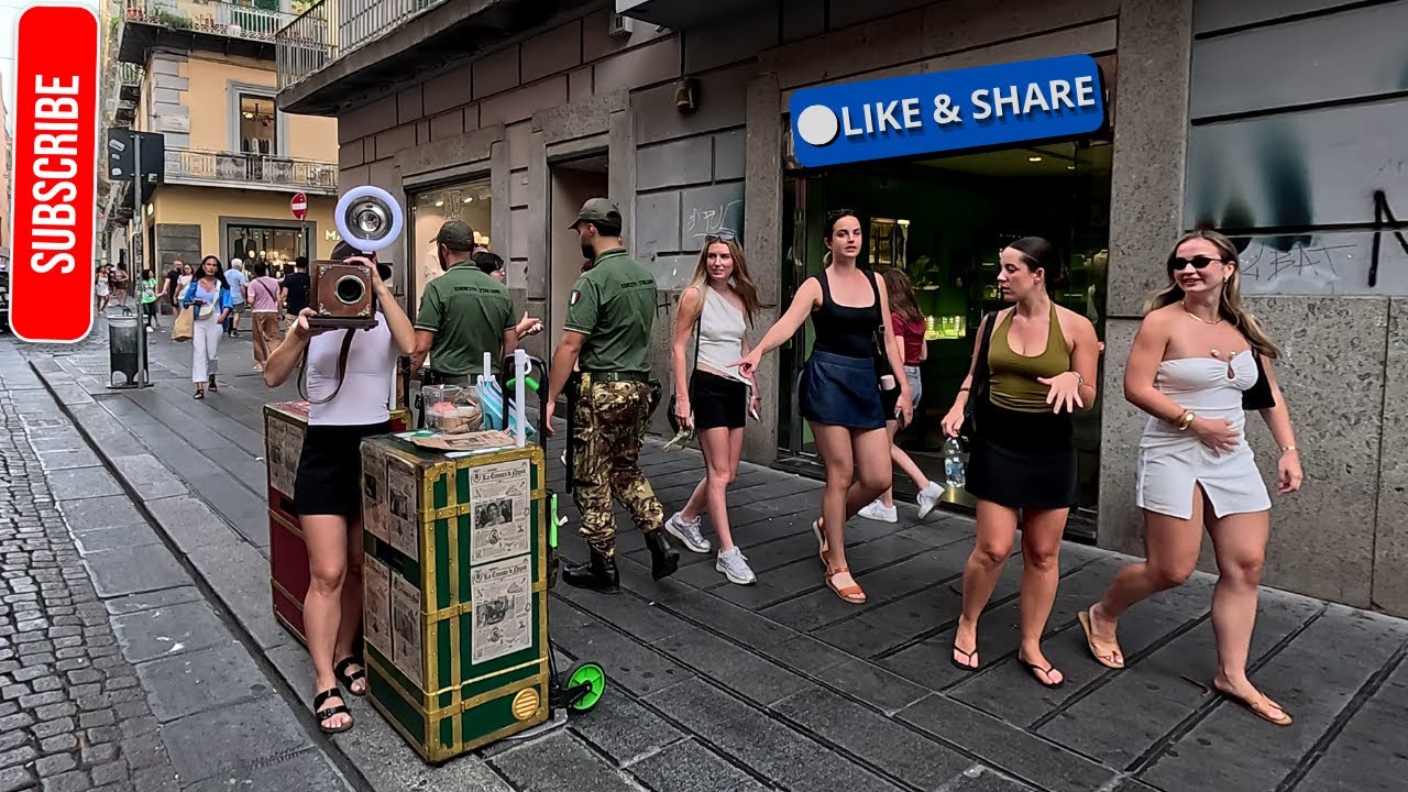 Unexpected Street Photography in Naples! Walking Tour of Via Roma & Galleria Umberto via Toledo  4K